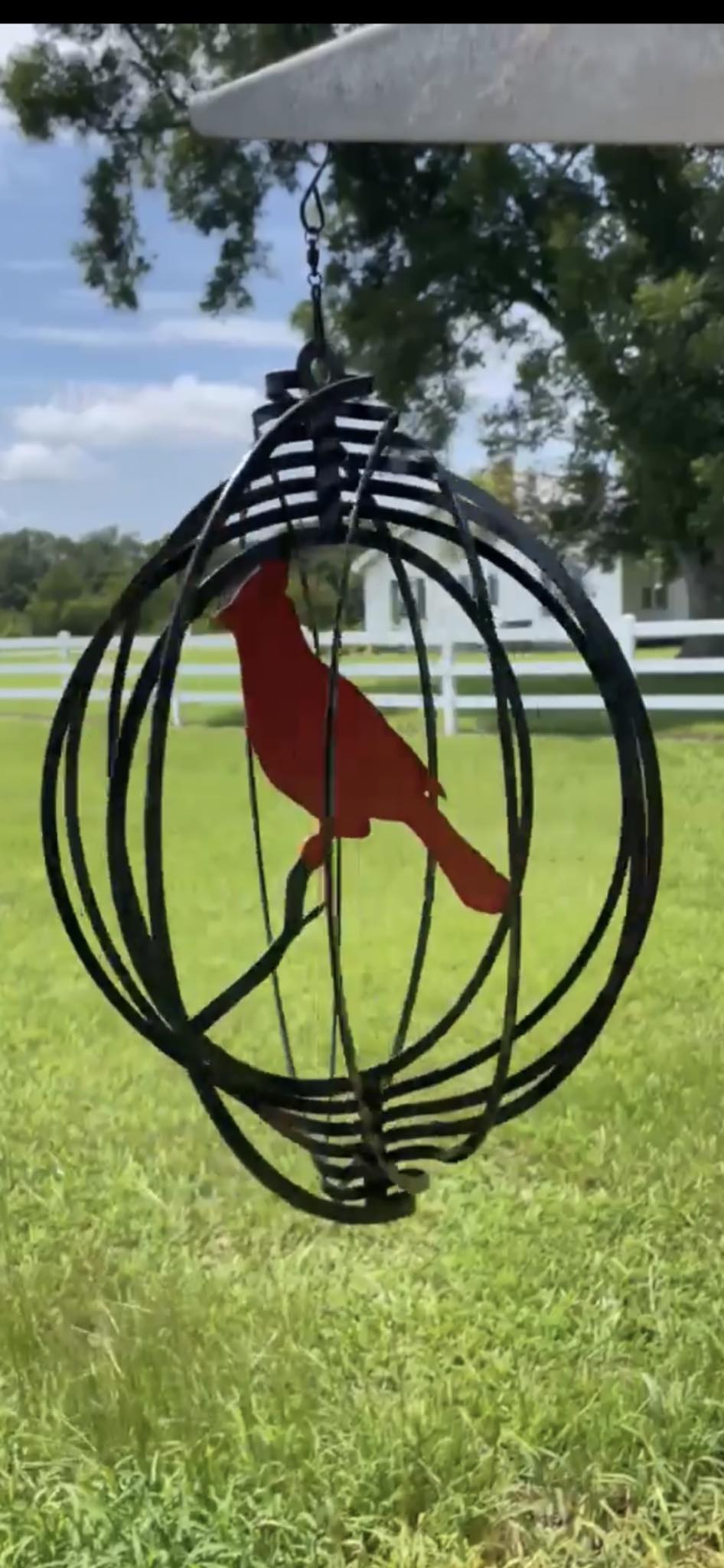 Single Cardinal Windspinner